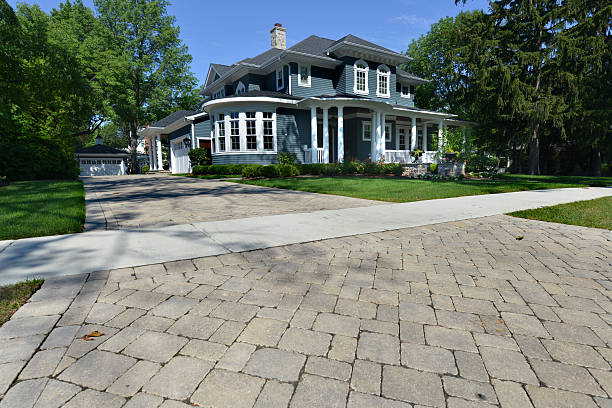 Best Professional Driveway Pavers  in Atlantis, FL